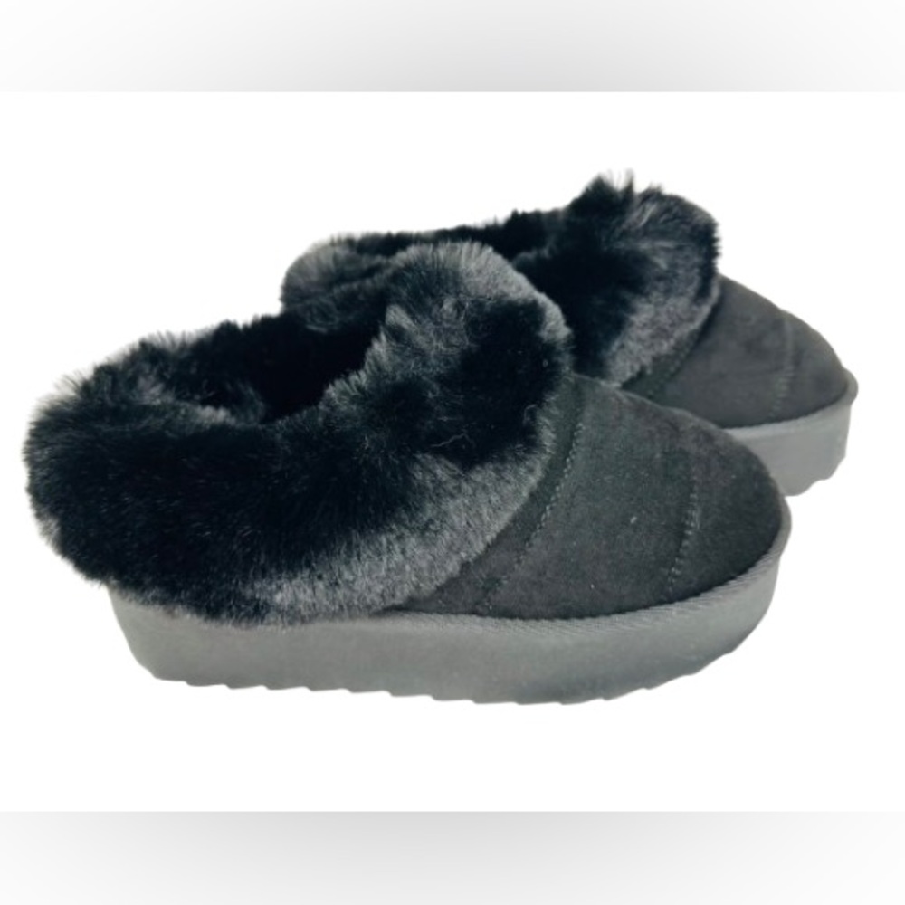 Wild Diva Black Platform Fur Lined Shoes